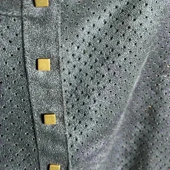 Chico’s women’s size 2 beautiful blue blazer. - Picture 3 of 6